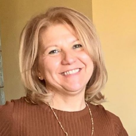 Profile picture of Luminita Popescu